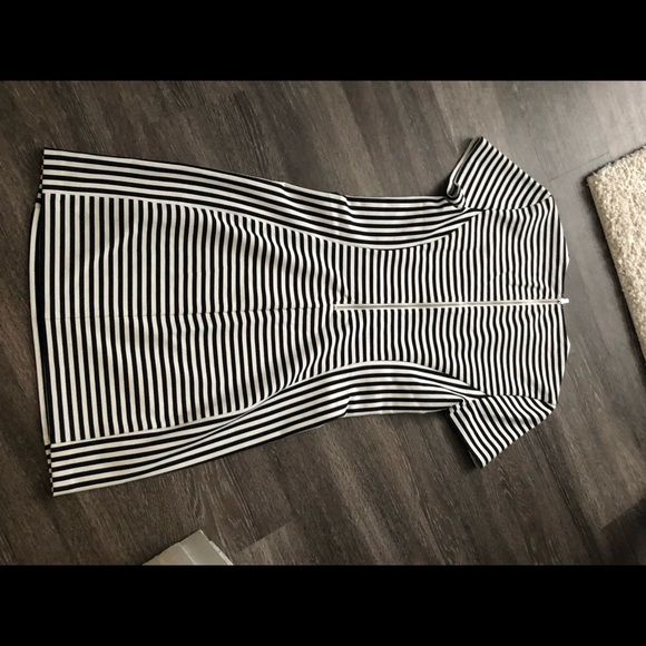 Express - Black and white dress - Picture 2 of 3